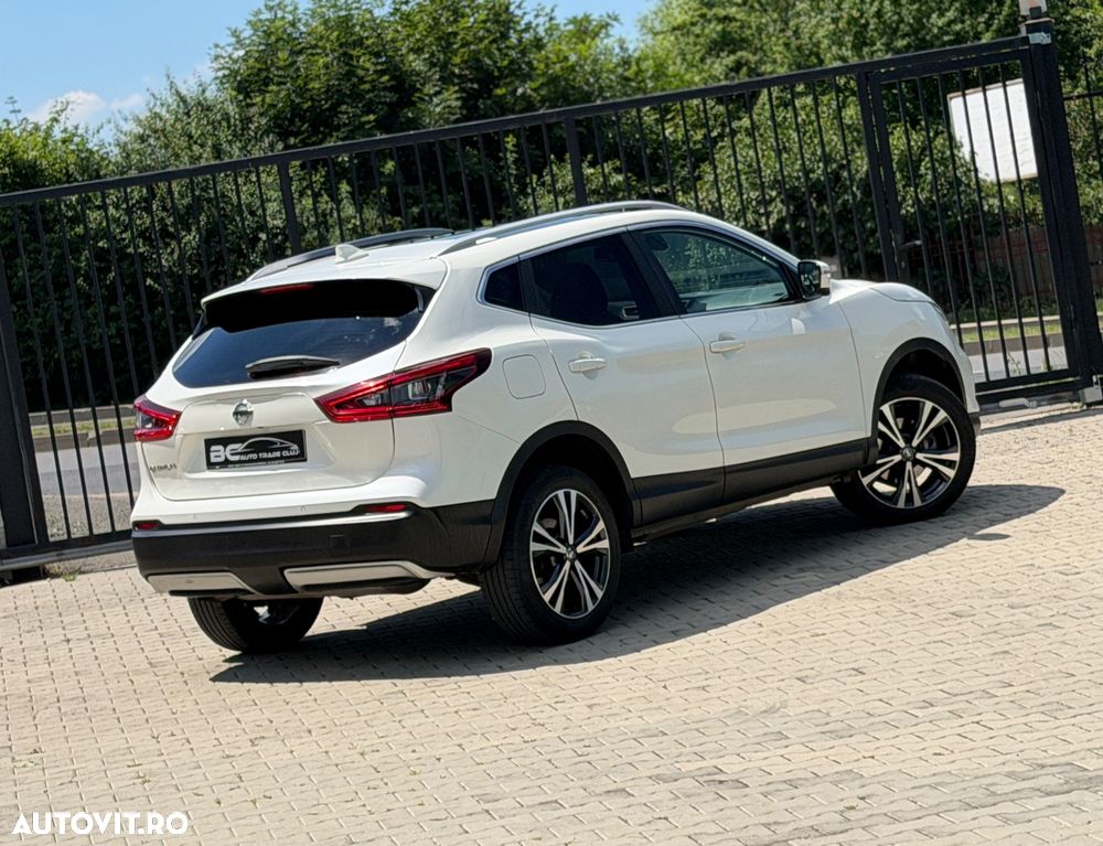 Nissan Qashqai 1.6 DCI ALL-MODE 4x4i N-Connecta - 23