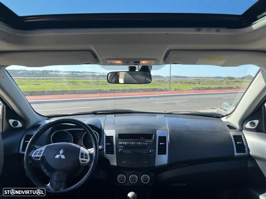 Mitsubishi Outlander 2.0 DI-D Intense+ 4WD - 9