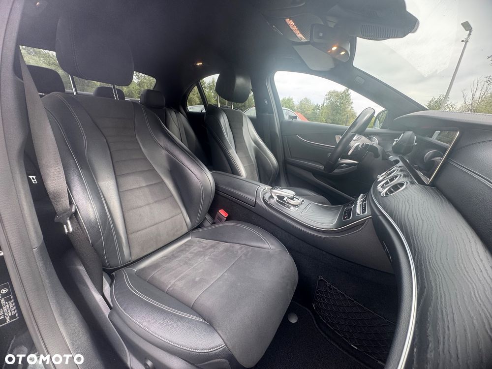 Mercedes-Benz Klasa E 200 9G-TRONIC AMG Line - 27
