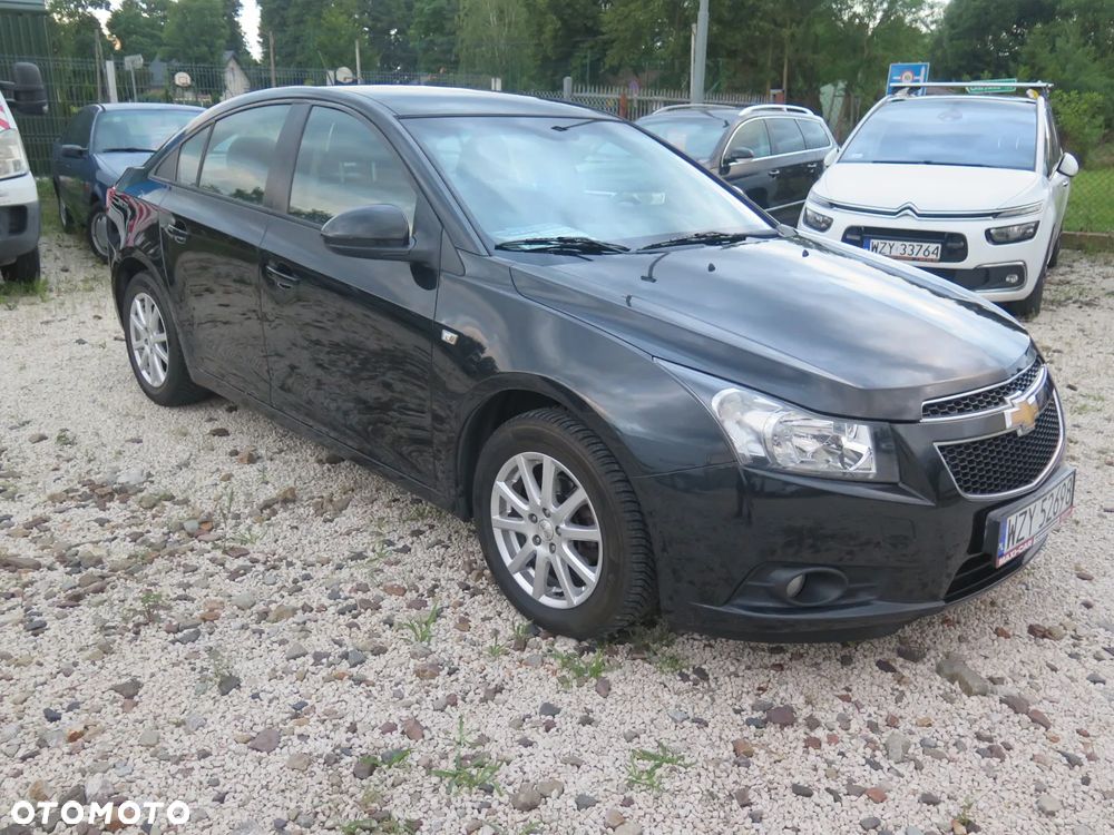Chevrolet Cruze 1.6 LS - 12