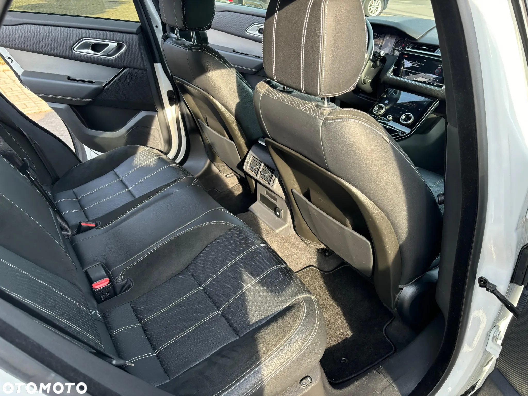 Land Rover Range Rover Velar 2.0 TD4 R-Dynamic S - 19