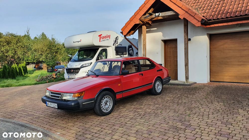 Saab 900 - 1