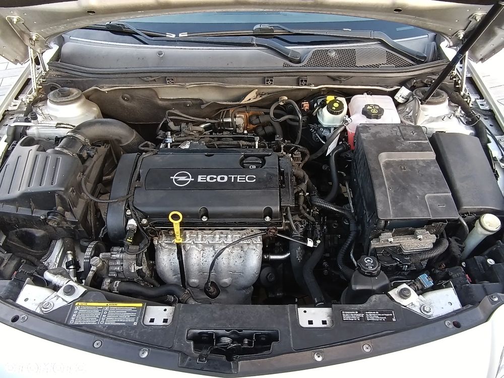 Opel Insignia 1.8 - 18