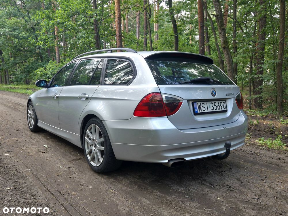 BMW E91 2007 photo 3