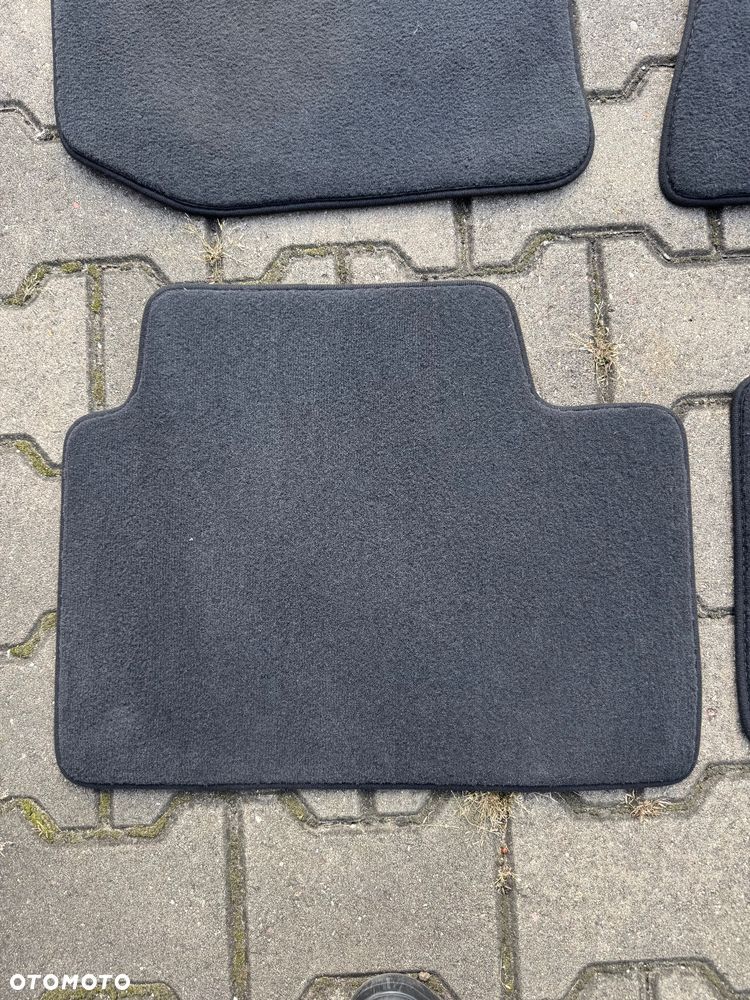 Oryginalne dywaniki welurowe BMW G20 G21 - 5