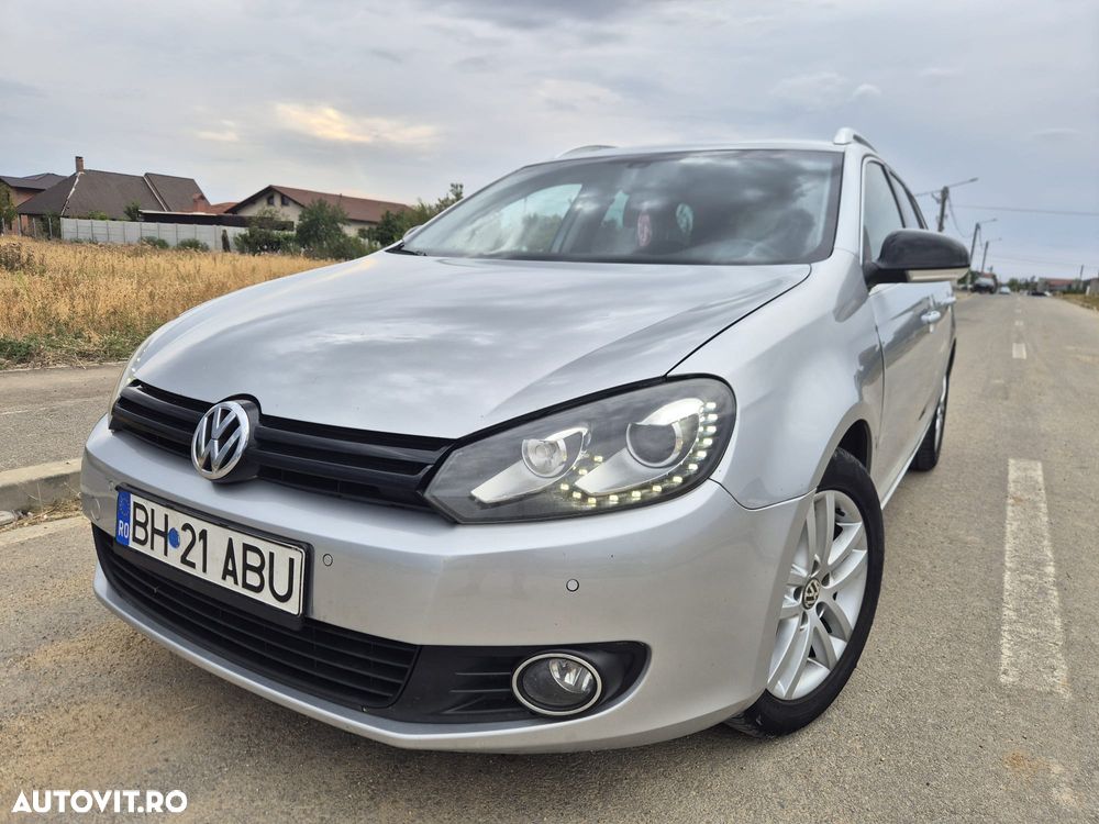 Volkswagen Golf - 1