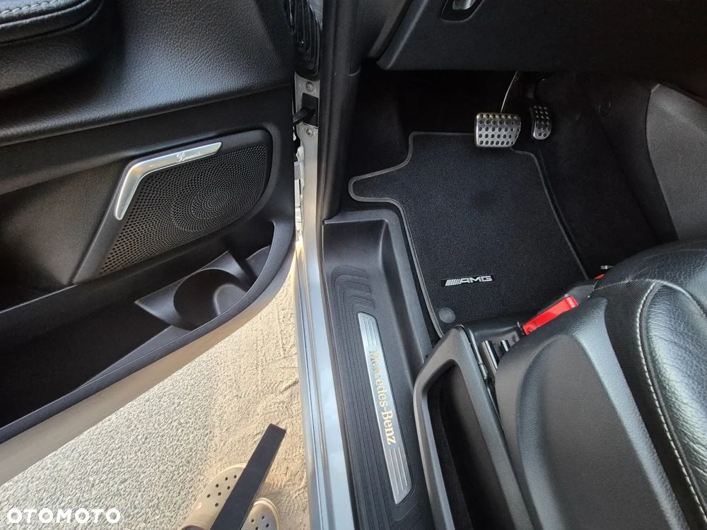 Mercedes-Benz Klasa V 250 d 4-Matic Avantgarde 7G-Tronic (d³ugi) - 17