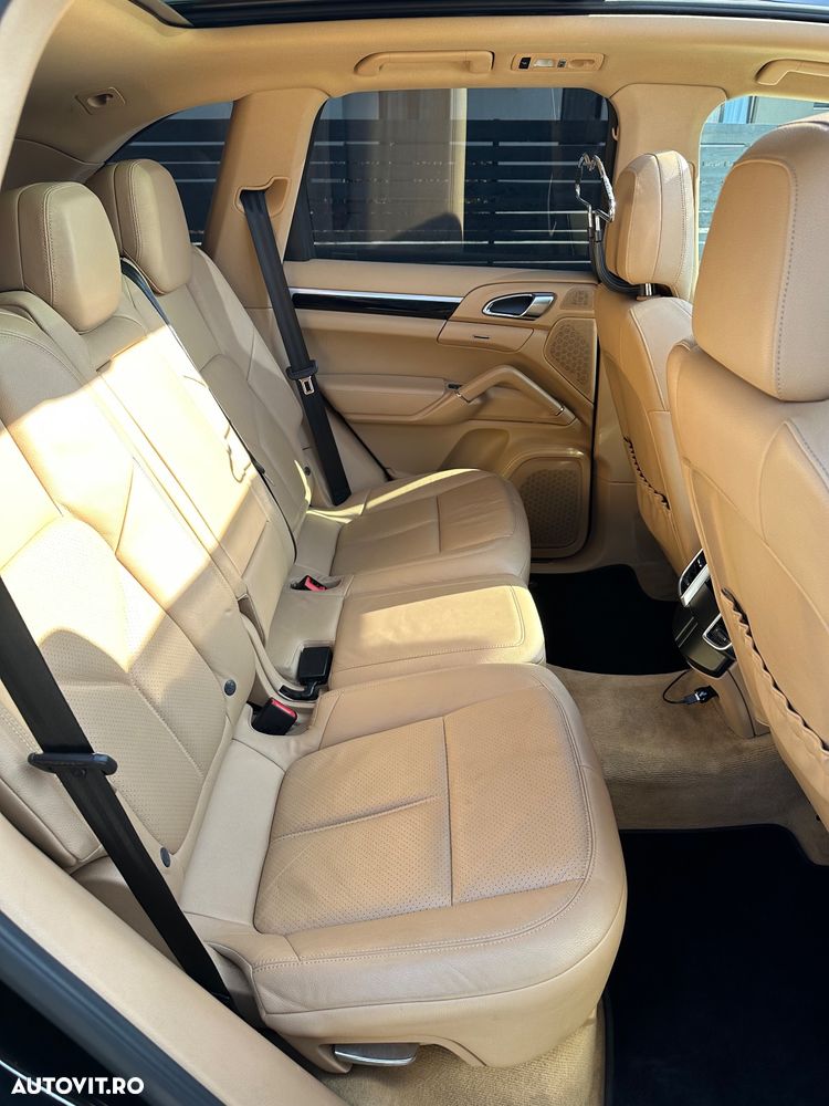 Porsche Cayenne 3.0TD TipTronic - 10