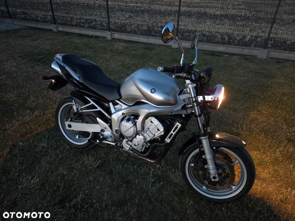 Yamaha FZ6 - 11