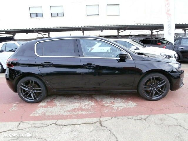 Peugeot 308 BlueHDi 130 Black Edition - 4