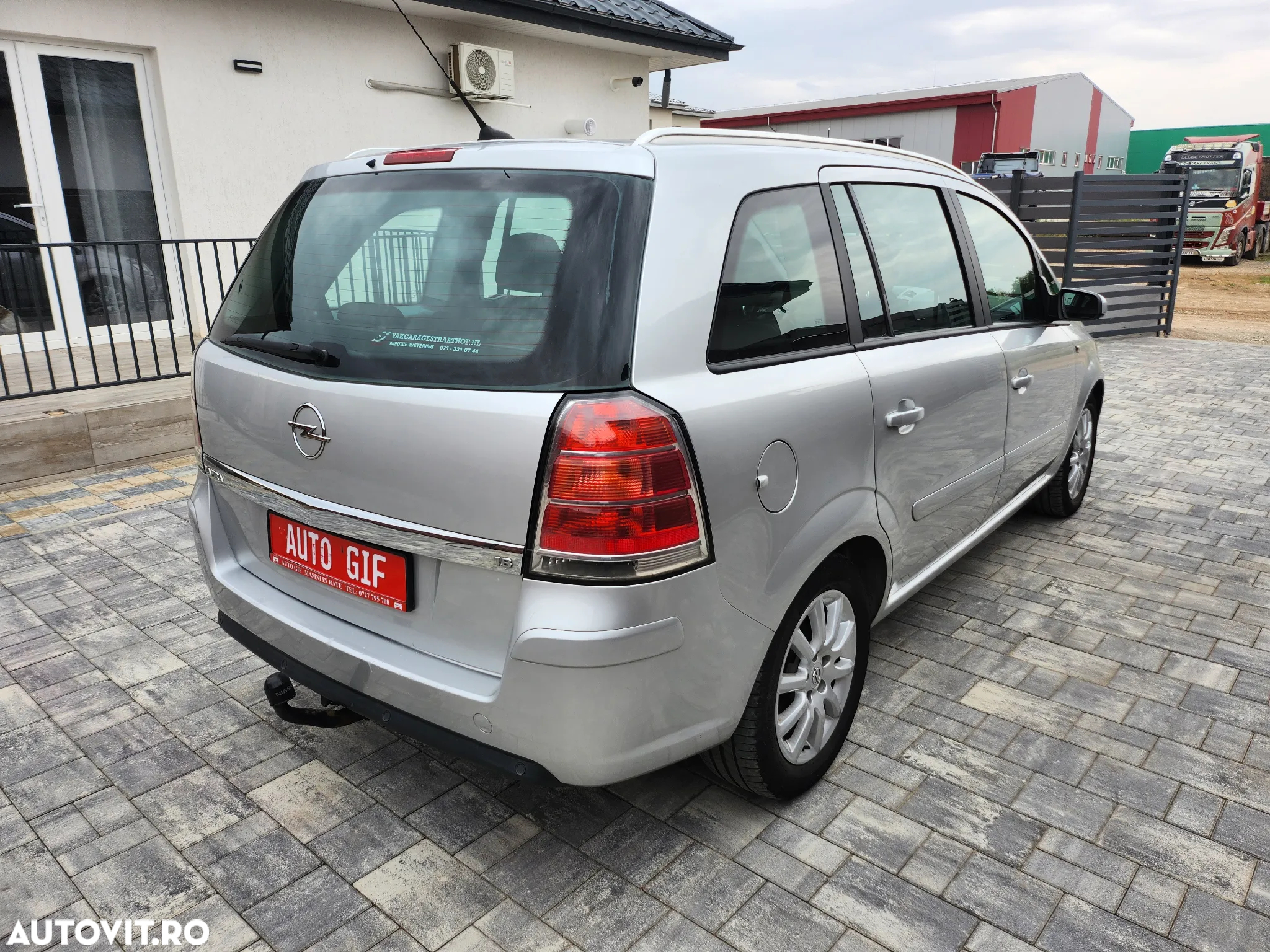 Opel Zafira 1.8 Easytronic Cosmo - 4