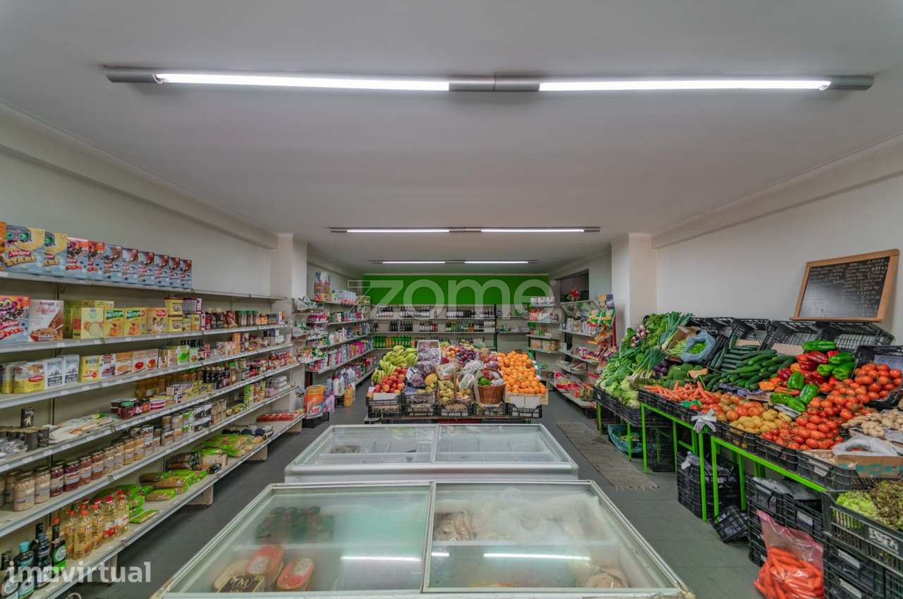 Mercado para Trespasse em Maximinos, Braga - More