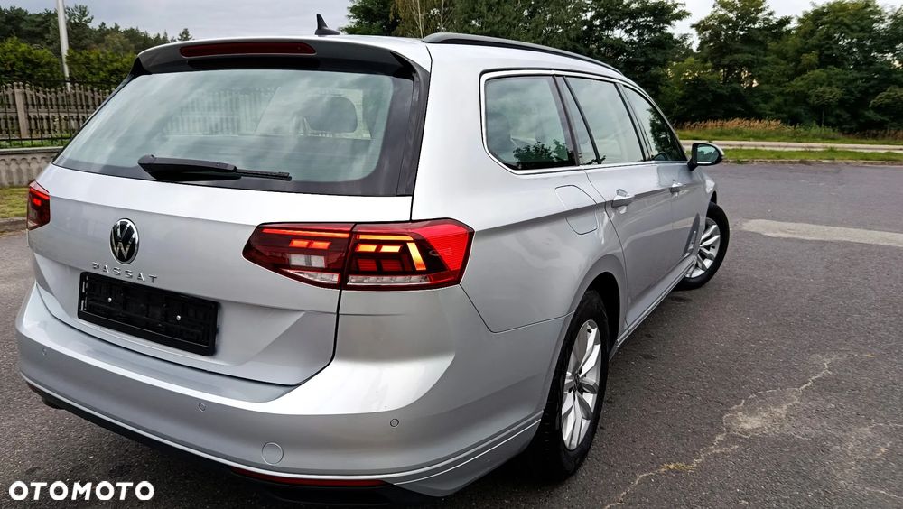 Volkswagen Passat 2.0 TDI SCR DSG - 33