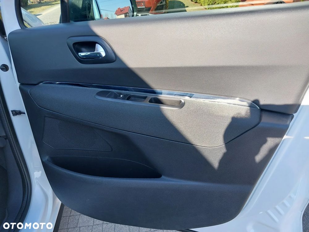 Peugeot 3008 HDi 150 Active - 23