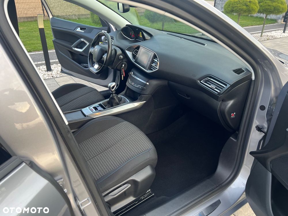 Peugeot 308 BlueHDi 130 Stop & Start Active - 26