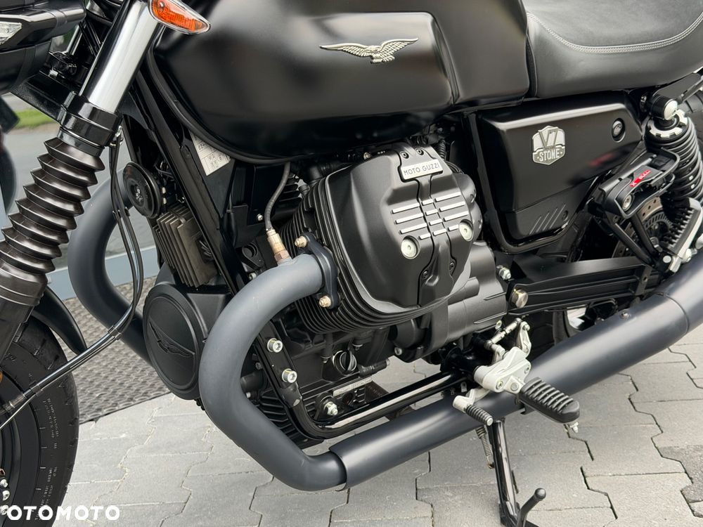Moto Guzzi V7 - 36