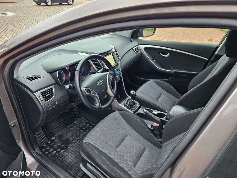 Hyundai i30 blue 1.6 GDI Trend - 8