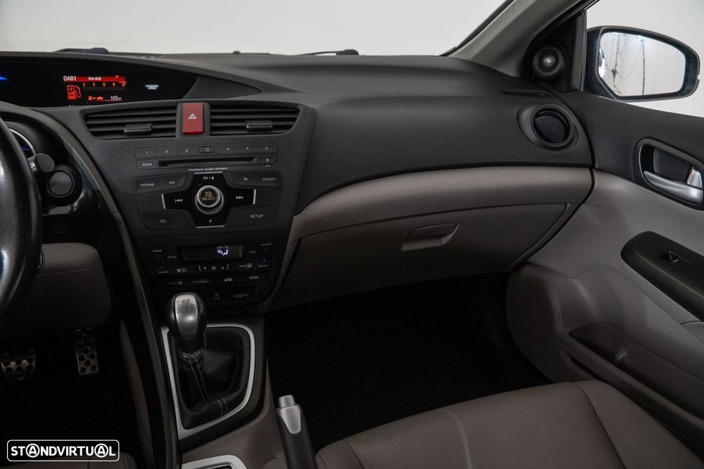 Honda Civic 1.6 i-DTEC Lifestyle - 27