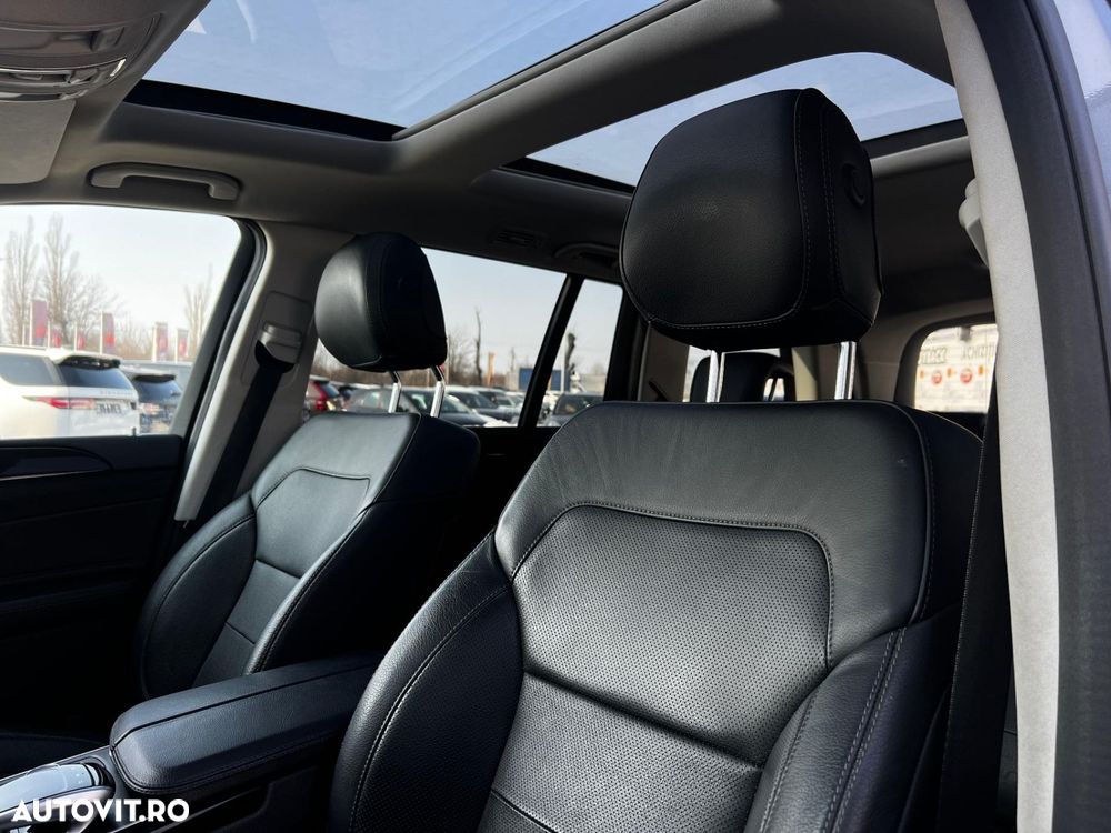 Mercedes-Benz GLS - 28