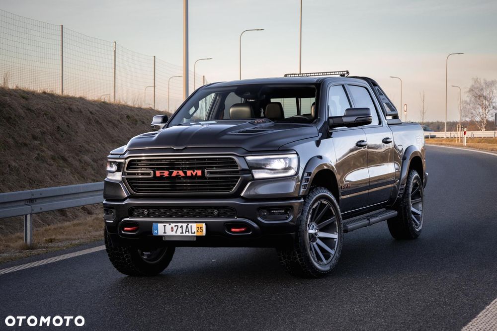 RAM 1500 Crew Cab Sport - 1