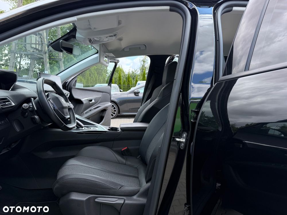 Peugeot 3008 1.6 PureTech HYbrid Allure S&S EAT8 - 29