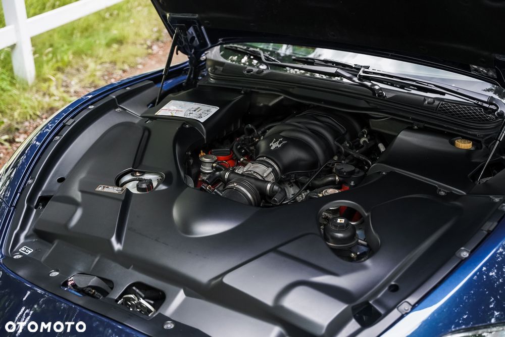 Maserati GranTurismo S - 20