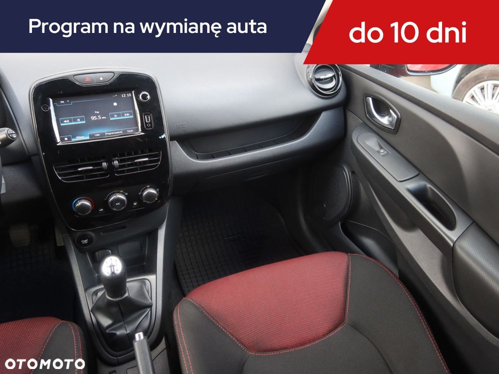 Renault Clio - 10