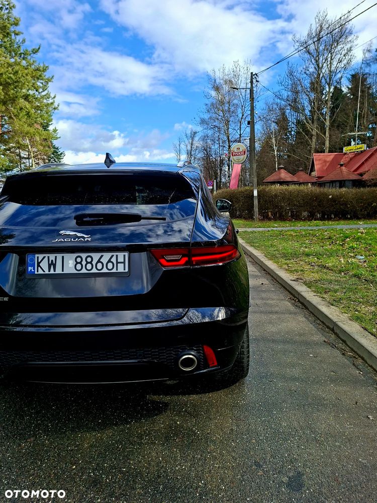 Jaguar E-Pace P200 AWD R-Dynamic SE - 24