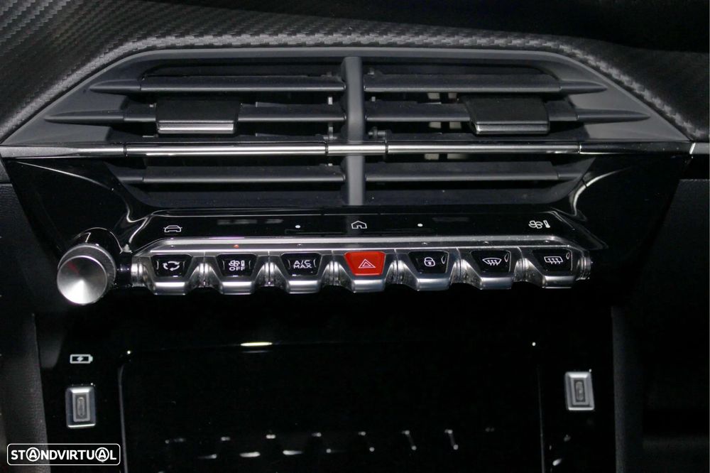 Peugeot 2008 1.2 Hybrid Allure e-DCS6 - 28