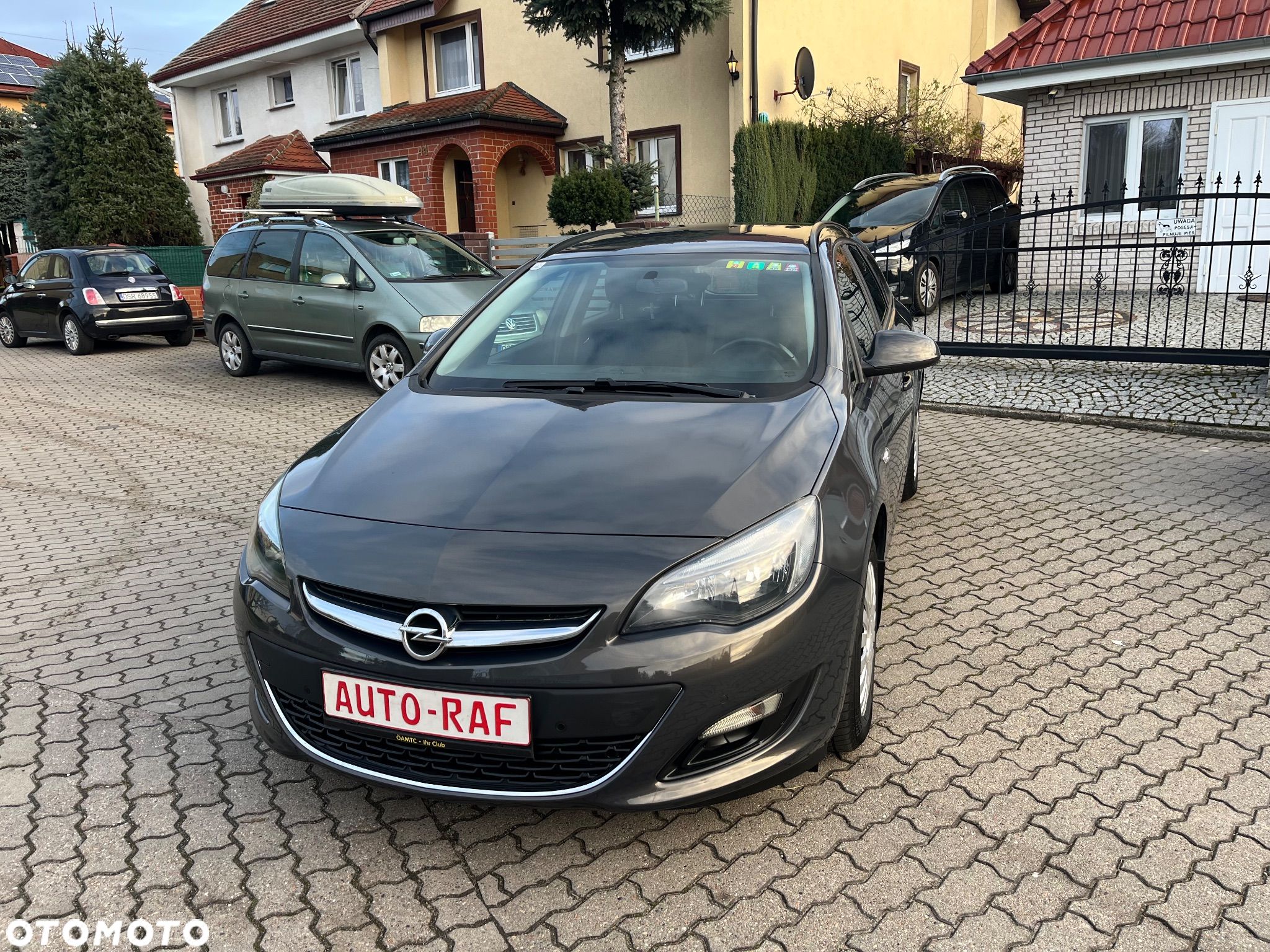 Opel Astra GTC 1.4 Turbo - 1