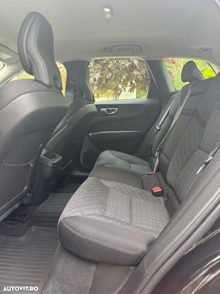 Volvo XC 60 B5 B AWD Ultimate Black Edition - 13