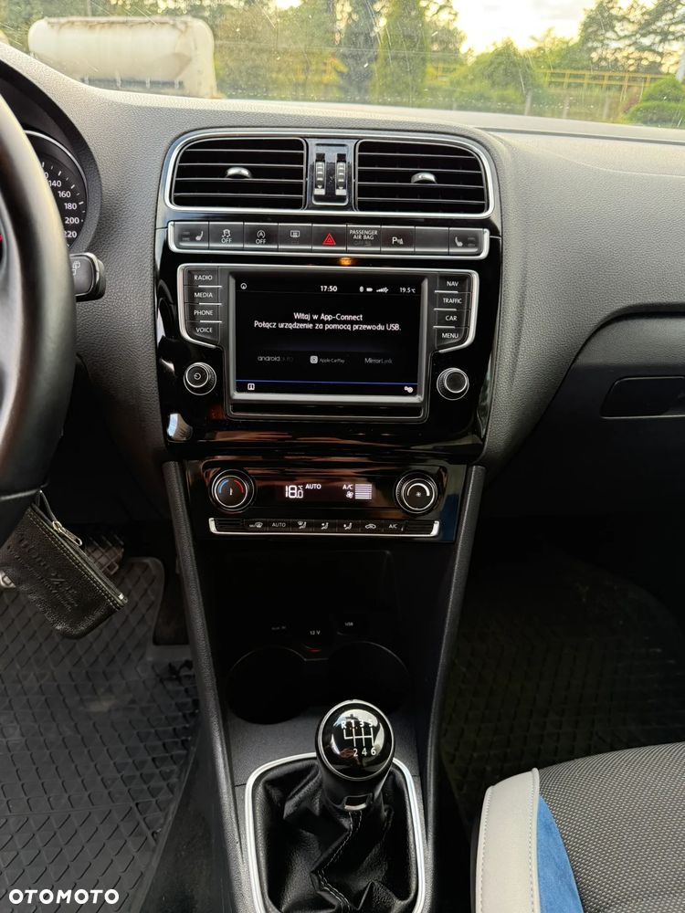 Volkswagen Polo - 14