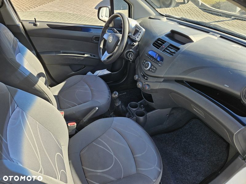 Chevrolet Spark 1.0 LS+ Design - 22