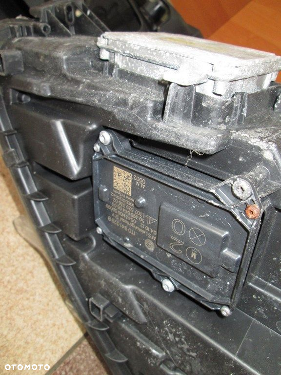 Lampa lampy Xenon Skoda Octavia 5E0 12r. przód - 5