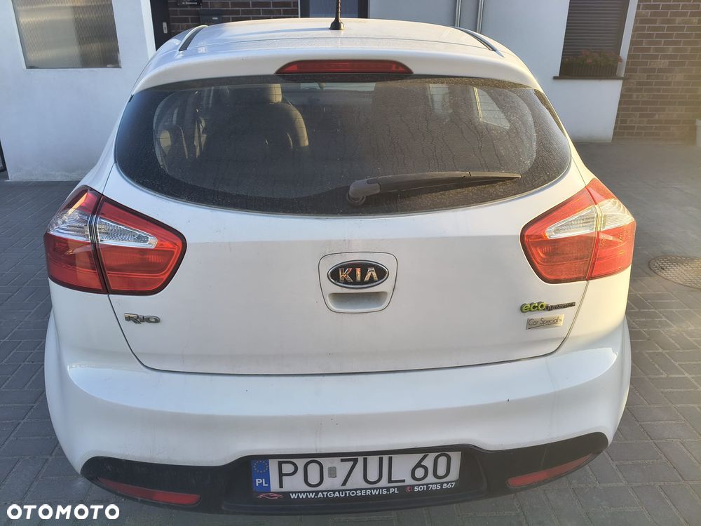 Kia Rio - 5