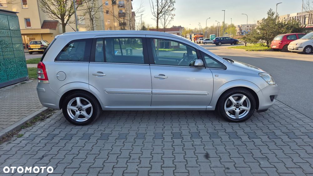 Opel Zafira 1.7 CDTI Enjoy - 10