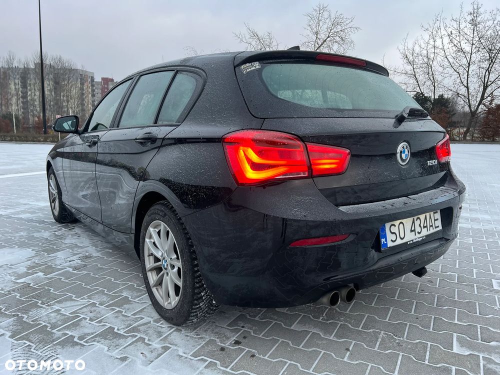 BMW Seria 1 120i - 6