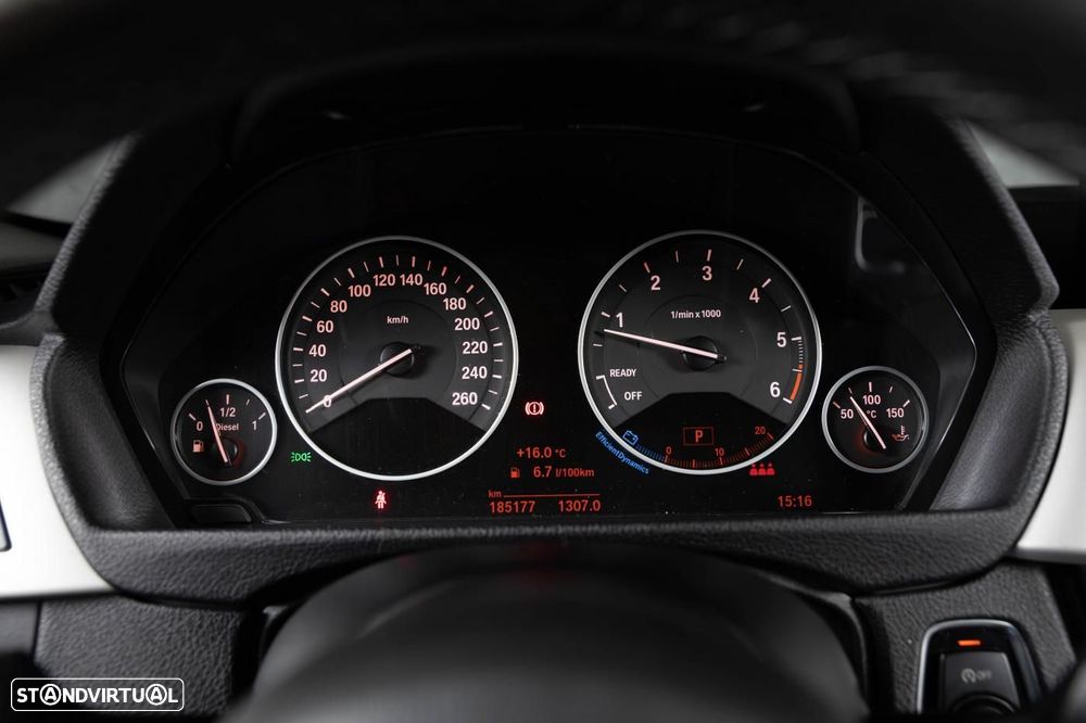 BMW 320 d Aut. Sport Line - 29