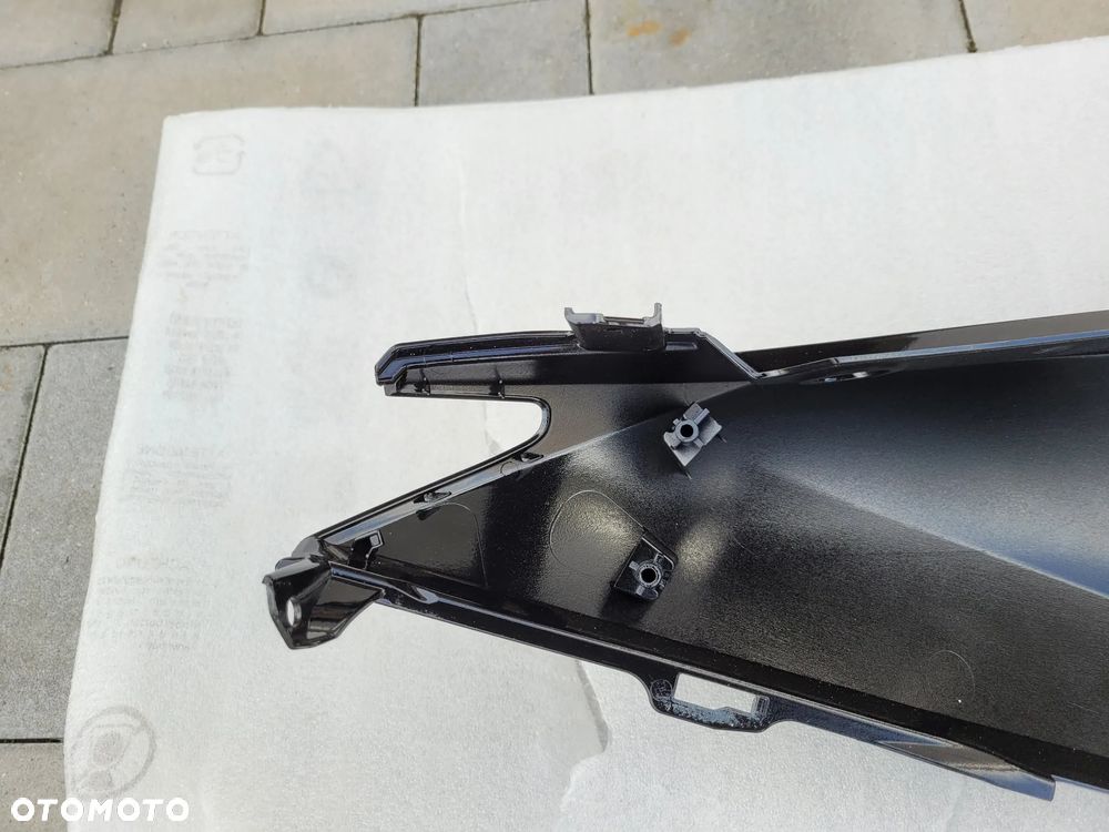 Owiewka, osłona, bok, boczek Honda Forza 125 250 350 - 14