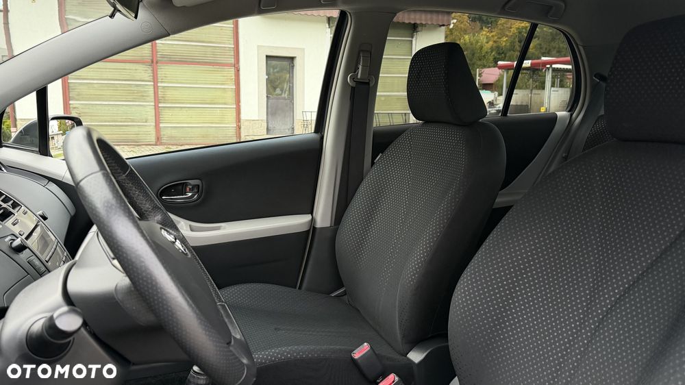 Toyota Yaris 1.33 VVT-i Life - 36