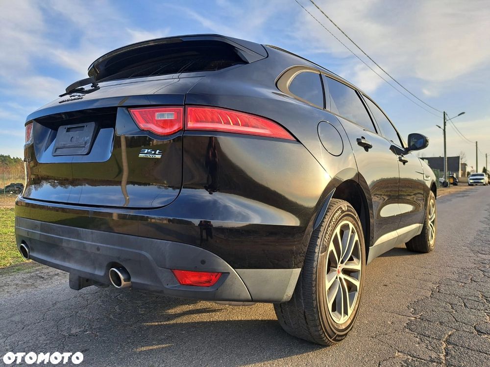 Jaguar F-Pace - 9