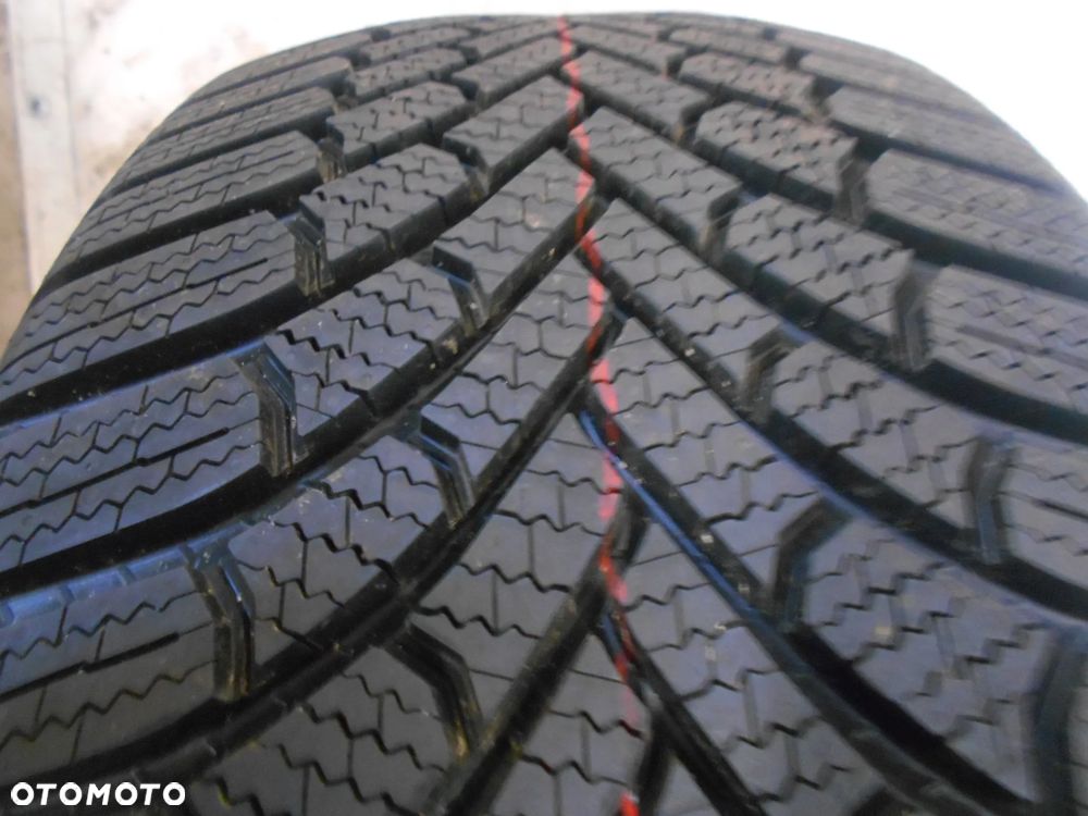 OPONA POJEDYNKA 235/50R19 BRIDGESTONE BLIZZAK 6 DOT 2724  8MM - 2