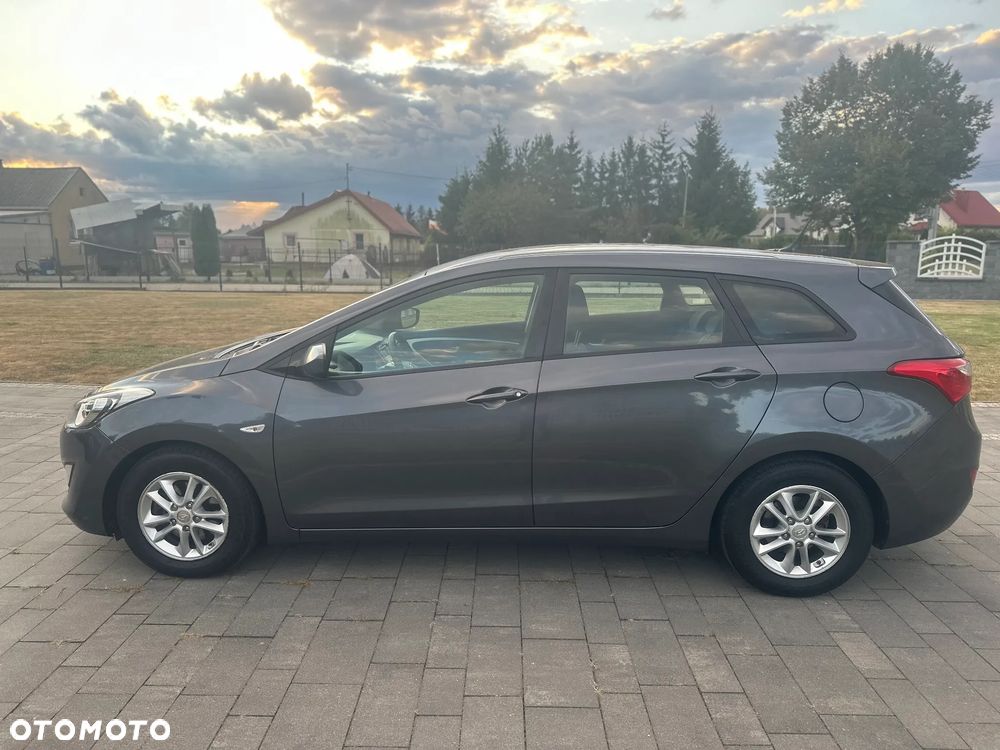 Hyundai i30 1.6 D Classic + - 7