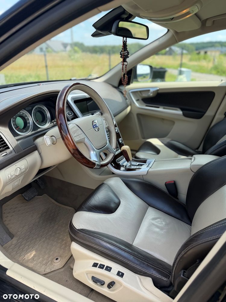 Volvo XC 60 D5 AWD - 5