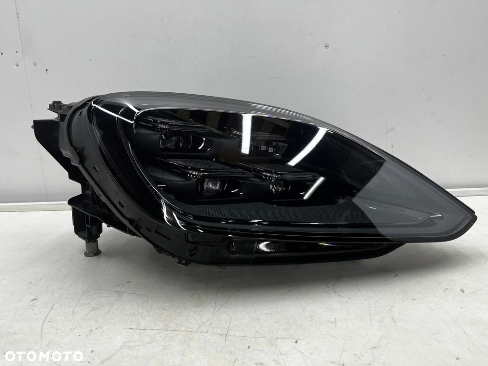 Lampa reflektor Porsche Cayenne III 9y LIFT 23r.- PRAWA przednia MATRIX Europa 9y0941060t - 1