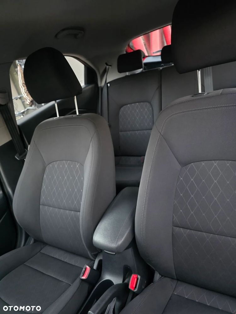 Kia Rio - 9