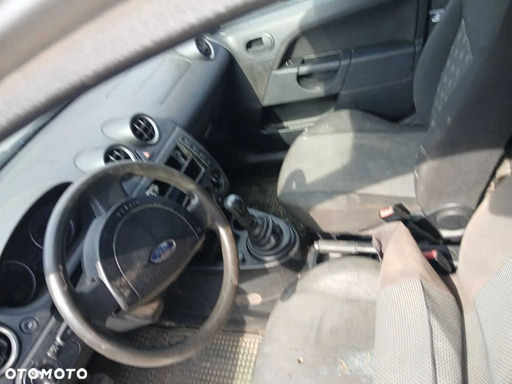 FORD Fiesta MK6 1.3L O8 08 EFI maska pokrywa silnika klapa bagażnika zderzak lampa reflektor pas przedni stop lampy halogeny przeciwmgłowe odblaski grill atrapa znaczek błotnik błotniki drzwi zbiornik wlew paliwa - 6