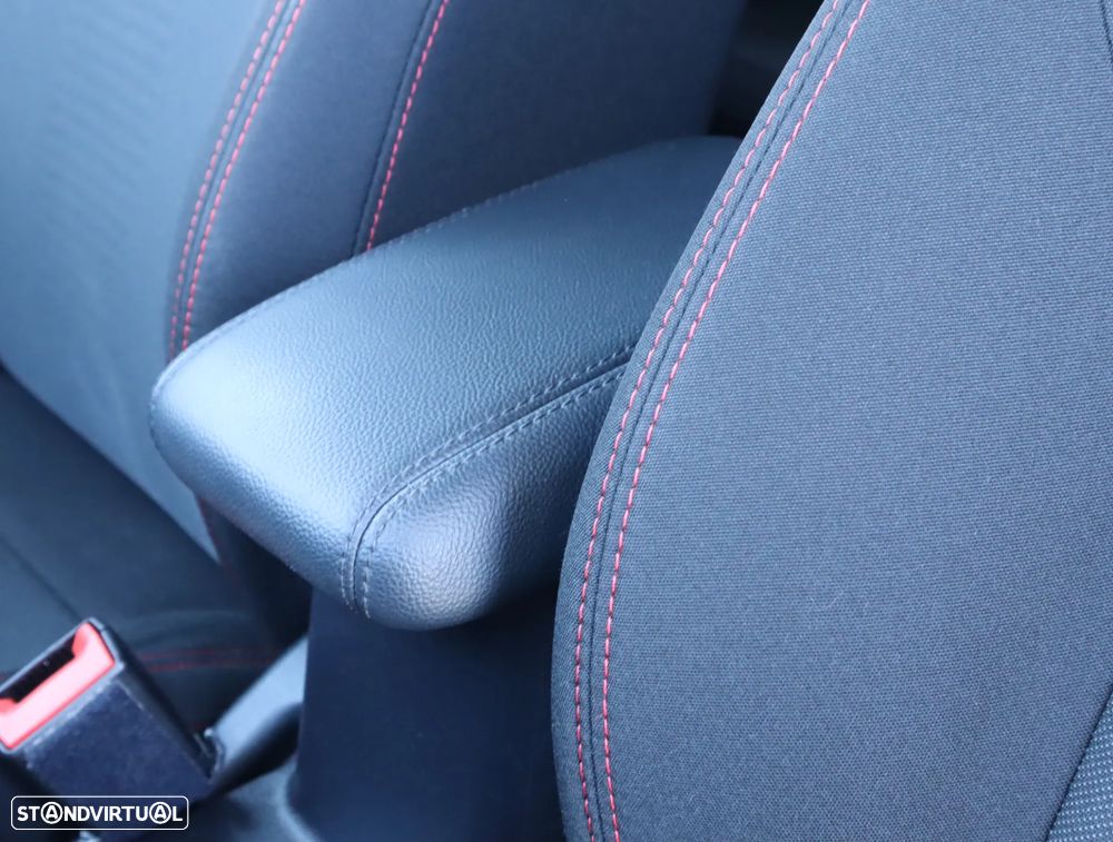 Ford Fiesta 1.0 EcoBoost ST-Line - 28