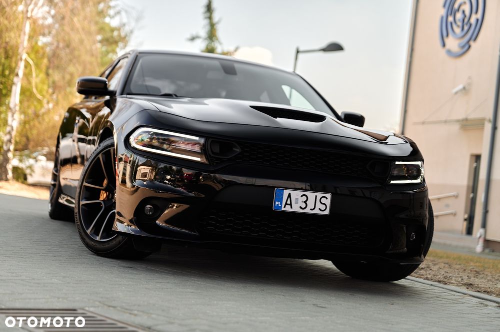 Dodge Charger 6.4 Scat Pack - 19