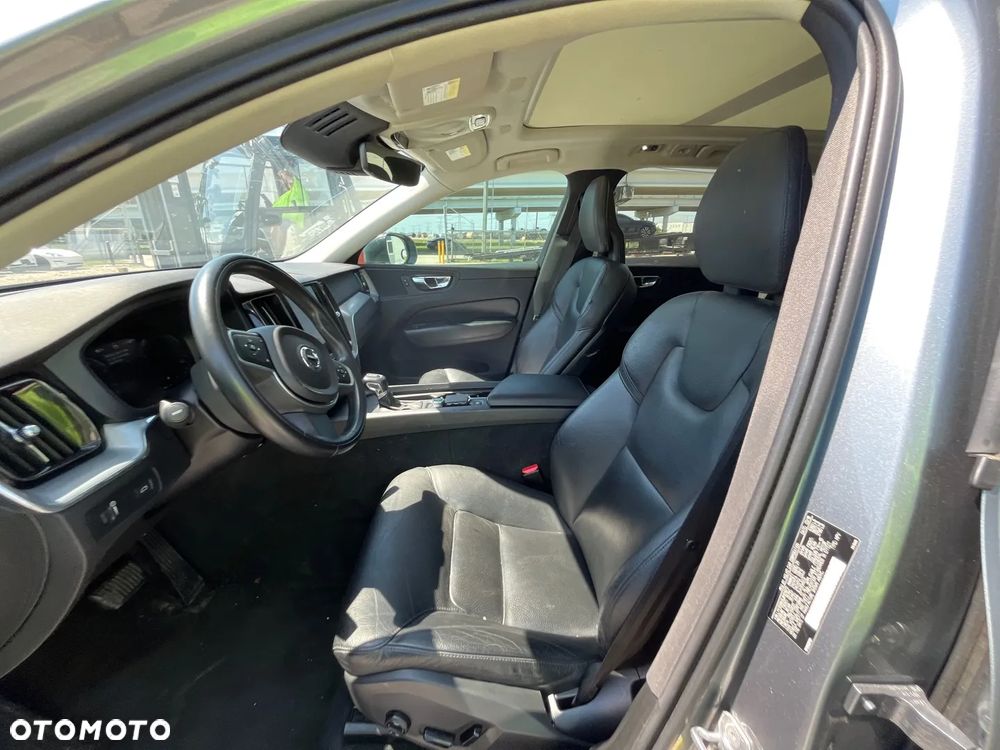 Volvo XC 60 T5 AWD Momentum - 10